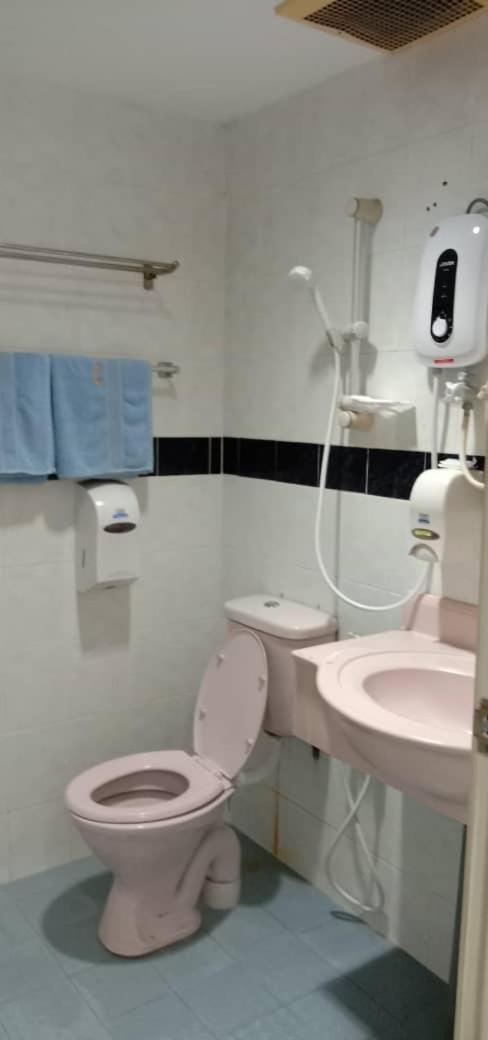G Six Hotel Sitiawan Dış mekan fotoğraf