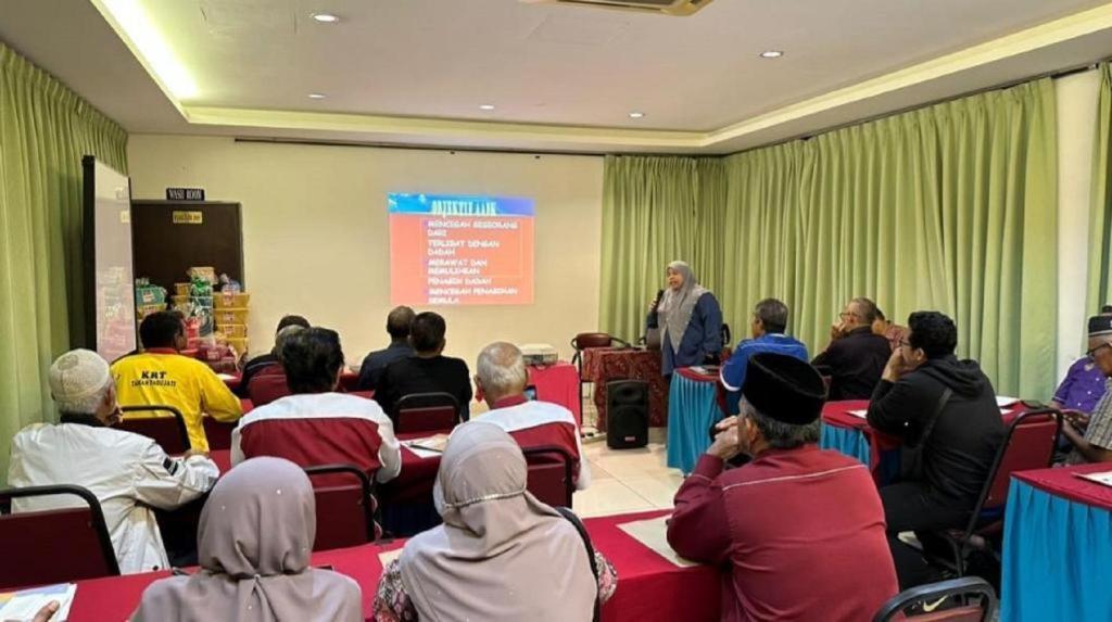 G Six Hotel Sitiawan Dış mekan fotoğraf