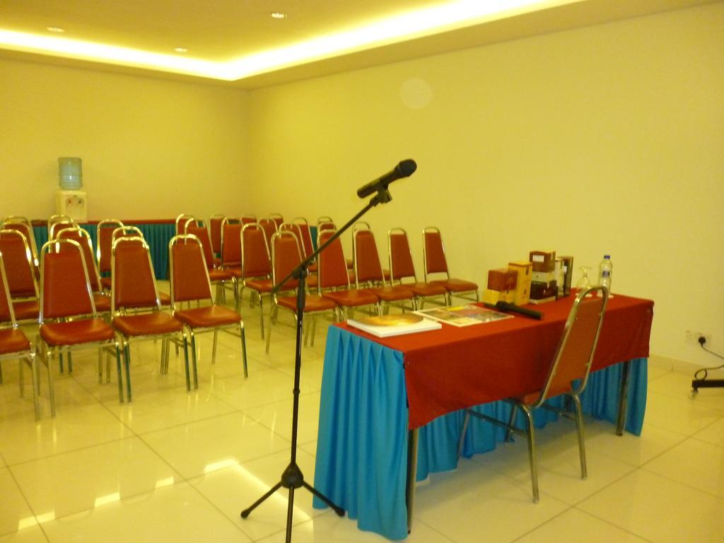 G Six Hotel Sitiawan Dış mekan fotoğraf