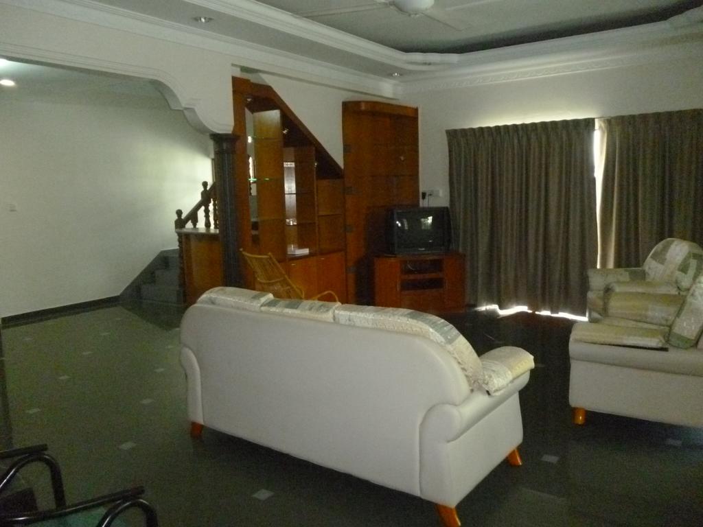 G Six Hotel Sitiawan Dış mekan fotoğraf