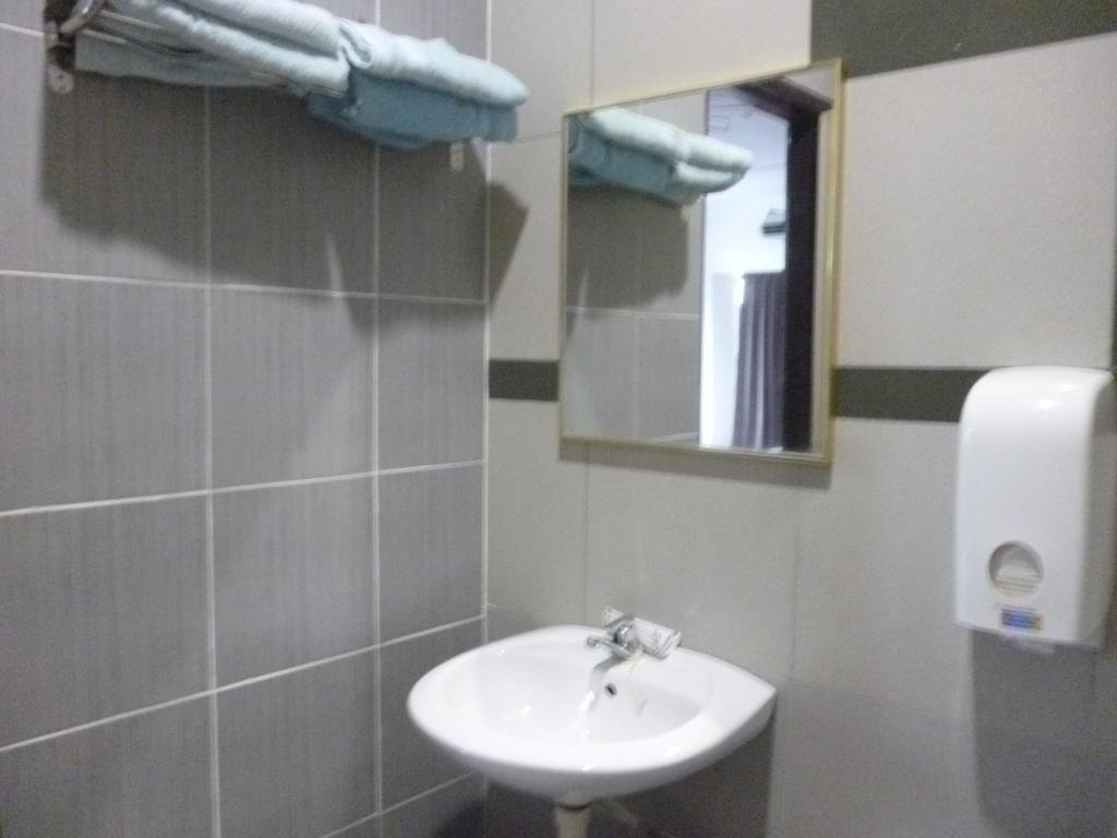 G Six Hotel Sitiawan Dış mekan fotoğraf
