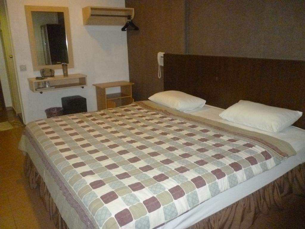 G Six Hotel Sitiawan Dış mekan fotoğraf